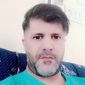 Meet your Posher, Mounir